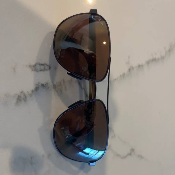 Maui Jim Sunglasses - Picture 2 of 2